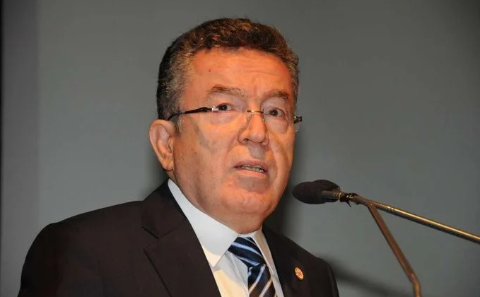 YÖK ESKİ BAŞKANI PROF. DR. YUSUF ZİYA ÖZCAN’IN KALEMİNDEN: YÖK: BİR KURUMUN ÇÖKÜŞÜ!