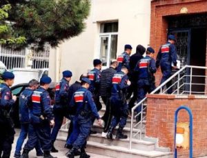 UTANAN VE KORKAN YOK’ DEVLETİN MEMURU BİLE KAÇAK KAZI İLE DEFİNE ARIYOR!