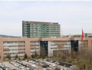 ÜLKE NE HALE GELDİ! 1 CUMHURİYET SAVCISI 2 AVUKAT 7 ADLİ PERSONEL VE 6 SİVİLDEN OLUŞAN EKİPTEN UYUŞTURUCU TİCARETİ!